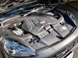 ライトウエイトスポーツPKG/PCCB/GT22inc/黒革&シルバ-ペピ-タ/CARBONパネル/マトリックスLED/CARBONディフュ-ザ-/SPORTSクロノ/SPORTSエキゾ-スト/BOSE/シ-トヒ-タ-/元色クォ-ツァイトグレ-メタリック