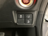 エンジンスタートスイッチの下には、Hondaセンシング用のVSA(ABS+TCS+横滑り抑制)解除スイッチとレーンキープアシストシステムなどのメインスイッチを装備しています。