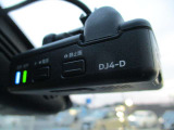ドライブレコーダー。映像と音声で運転を記録してくれるので万が一の時にも安心です。