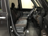 フロントシートは調整機能も細かく設定され、どんな体格にもフィット!!長距離でも快適なドライブをお楽しみ頂けます!