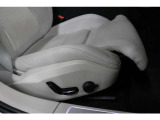 前席&後席シートヒーター・前席シートベンチレーション機能に加えて、前席マッサージ機能を装備。