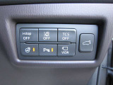 運転席右側によく使うスイッチを集めてあります。