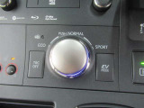 ボタン一つで走行モードを変更できます!ECOモードなら燃費が良くなり、スポーツモードなら驚くほどの加速感を得られます