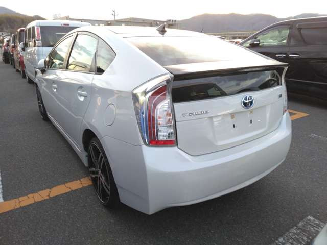 トヨタ プリウス 1.8 G SR サンルーフ ソーラーパネル アルミ ナビ の