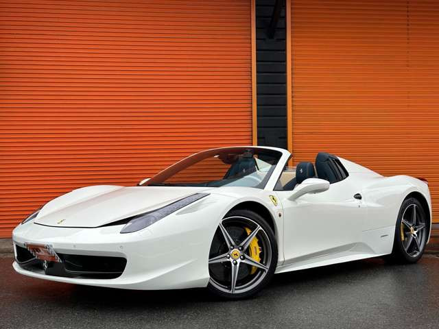 中古車 フェラーリ 458スパイダー F1 DCT 正規D車CarbonDzone+LedOP ...