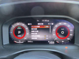 アドバンスドドライブアシストディスプレイ(12.3インチカラーデザインカラーディスプレイ)視認性に優れた大型カラーディスプレイ。ナビや運転支援情報を大きく表示できる