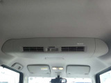 車内全体に快適な風を送り込みます☆プラズマクラスター付きで除菌消臭機能も付いてます