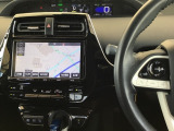 トヨタ純正メモリーナビ搭載なので、遠方へのドライブもお任せ下さい!ステアリング左手側にオーディオ関連のコントロールスイッチを配置しています。操作時は視線を逸らすことなく運転に集中できます。