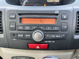 【AM/FMラジオ付CDプレイヤー】CDからの音楽やラジオの音声が楽しめます!ドライブ中、退屈無くお過ごし頂けます♪