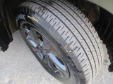タイヤの残り溝は6分山程ございますので、まだまだご使用いただけます。