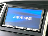 【ALPINE7インチナビ】使いやすいナビで目的地までしっかり案内してくれます。各種オーディオ再生機能も充実しており、お車の運転がさらに楽しくなります!!