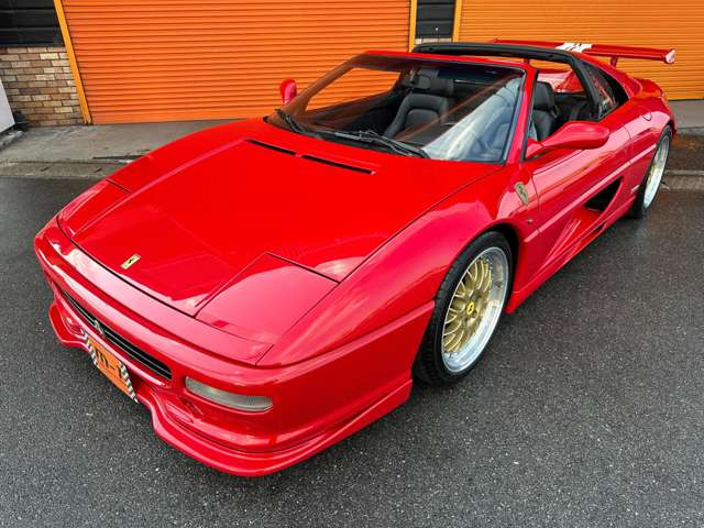 中古車 フェラーリ F355 GTS F1 黒本革S純正6速車Ksg可変 