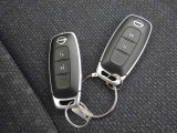 インテリジェントキーですので鍵はバックやポケットに入れていてもOK!いちいちポケットからださないでいいので便利です。