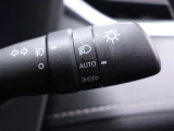 AUTOの位置にセットしておくと、暗くなったら自動でライトの点灯をサポートしてくれます!高速道路でのトンネル通過時など便利です!