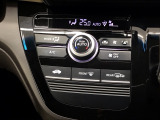 オートエアコン付きです!お好みの温度をセットするだけでエアコンの風量などを自動でコントロール。快適な車内でお過ごしいただけます。
