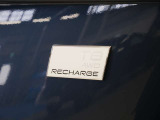 T8Rechargeエンブレム