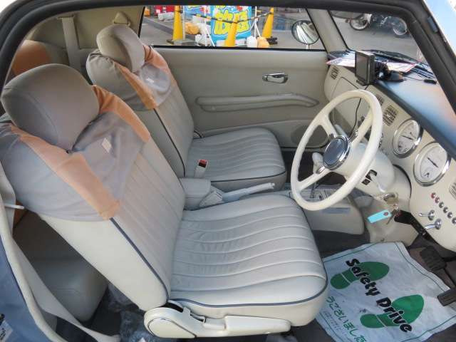 日産 フィガロ 1.0 オープントップ ホワイトレザー 車庫保管 の中古車