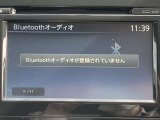 カーナビは、Bluetooth対応のメモリーナビが装着されています。