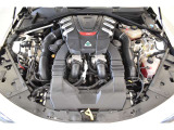 バンク角90°のV6エンジン、排気量2.9Lのクアドリフォリオ、素晴らしいパフォーマンスを演出します。