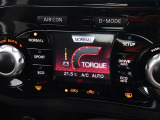 “D-MODE”と表示されたボタンをプッシュするとドライブモードに切り替わります。ドライブモードは“ノーマル”、“スポーツ”、“エコ”があり、走りのキャラクターを変えることができます。