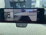 360度ビューモニター 4つのカメラで前後左右、俯瞰映像を表示、ドライバーからは見えない領域の危険認知をサポートするシステム搭載!