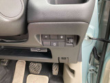 運転席右側には各種スイッチがあります!ETCも手元にとりつけてあります