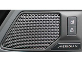 Meridianサウンドシステム。英国老舗メーカーのMeridianサウンドシステムを搭載。澄んだ高音や大迫力の重低音を車内で堪能できます。