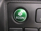 ECONスイッチが付いていますのでエアコンやガソリンの諸費を軽減してくれます!イメージ以上に効果がありますので期待して下さいね!