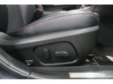 調整無段階の電動シート最適なシートポジションを提供、どんな方にもピッタリのシートポジションを実現します。