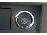 ボタンで始動。キーフリーシステム搭載車です。