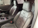 ・助手席:運転席と同様にパワーシートとなっており、ランバーサポートも装備しています。