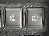 【問合せ:0776-53-4907】【両側パワースライドドア】スマートキーや運転席のスイッチで後席両側スライドドアの開閉が可能♪電動だから力を入れてドアを開ける必要がありません。