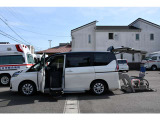 数多くの画像とコメントを掲載しています。是非、当社ホームページへお越し下さい。福祉車両専門店ホームページ。http://sakaide-j.com/※車いすは見本です。
