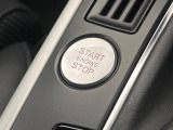 ●アドバンストキー(スマートエントリー機能):キーを身につけるだけでドアを解錠できる機能。エンジン始動もボタンを押すだけです。