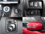 プッシュスターターに、ガソリン節約のアイドリングストップに、スライドドアも手元で操作可能。エマージェンシーブレーキに横滑り防止装置でセーフティードライブ。ウィンカー付ミラーは、ロック連動格納。