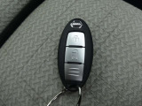 インテリジェントキーですので鍵はバックやポケットに入れていてもOK!いちいちポケットからださないでいいので便利です。