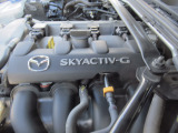 1.5リッターガソリンエンジンを搭載。スカイアクティブテクノロジーで開発された新世代の低燃費かつハイパワーなエンジンです。