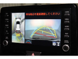 パノラミックビューモニター付き。 バック時に車両周辺の映像も表示することで、目が届きにくい場所も確認できて安心です!