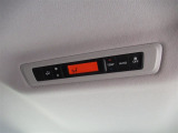 ◆◆◆「後席オートエアコン」装備!!! 車内温度を快適な状態に保てます。