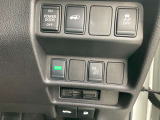 運転席右側には各種スイッチがあります!ETCも近くにあるのでカードの出し入れしやすいです