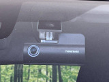 【ドライブレコーダー】安心・安全なカーライフに必須のドライブレコーダーを装備!走行中はもちろん、あおり運転や事故に遭遇した際の状況も映像で記録し、万一のリスクに備えます。