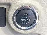 【プッシュ式エンジン】プッシュ式エンジンスタートでブレーキを踏んでボタンを押すだけでエンジン始動がスムーズ!!鍵をカバンに入れているだけでエンジンの始動が可能★