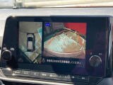 アラウンドビューモニター装備。前後左右4つのカメラから解析した、まるで上から車を見たような画像が映し出され、車の死角や駐車場の線も確認ができるようになります。日産の先進装備の1つです。
