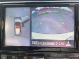 アラウンドビューモニターの画像です。後退時車両周辺を確認することが出来、安全に後退できます。