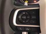 ナビゲーションやオーディオを装着する事によってステアリングに組み込まれたボタンで操作ができます。視線を逸らす事もなく操作出来るので安全です。