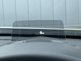 【アクティブドライビングディスプレイ】透明のアクティブドライビングディスプレイを装備!視線を下げずなくても、走行中に速度が表示されますので安全で便利な機能ですね!