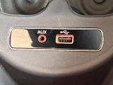 ●USB・AUX接続:お手持ちのミュージックプレーヤーを接続し、車内でお気に入りの音楽を気軽に楽しむことができます♪
