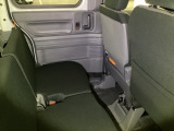 乗車人数や荷物の量、車内での過ごし方に合わせて、シートのレイアウトを変更できます。