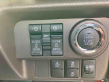 【プッシュボタンスタート】 エンジン操作は、スイッチだけの”プッシュボタンスタート“を装備!もうバッグから鍵を取り出さなくてもいいんですよ♪