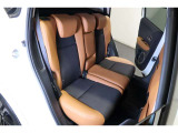 ◆◆リアシートもゆったり快適に座っていただけますので、後部座席にお乗りの大切な方も楽しくドライブに参加していただけます。